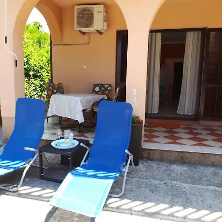 Appartamento In - Insel Krk 34619 Njivice